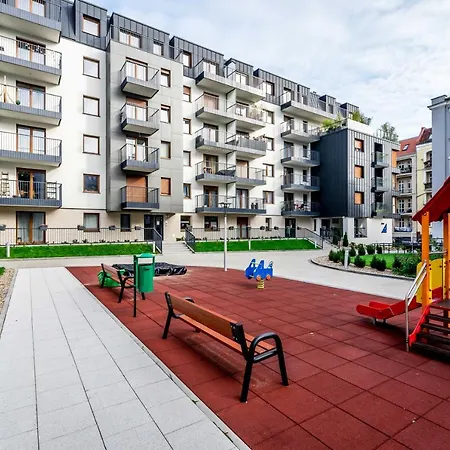 Targi Z Garazem I Silownia Apartment