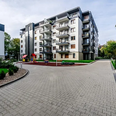 Targi Z Garazem I Silownia Poznan