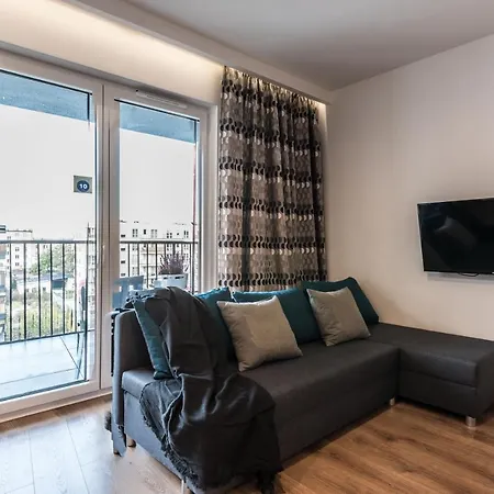 Apartment Targi Z Garazem I Silownia