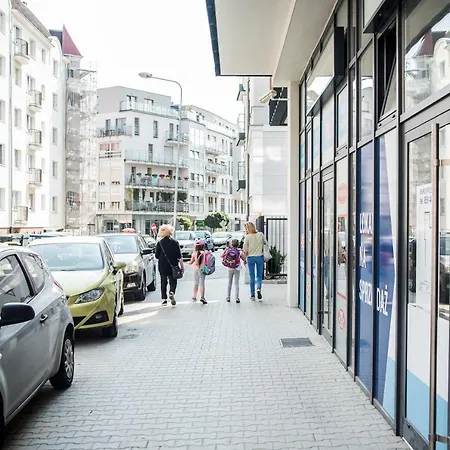 Targi Z Garazem I Silownia * Poznan