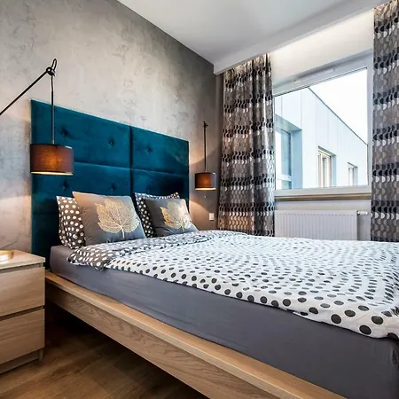 Apartment Targi Z Garazem I Silownia