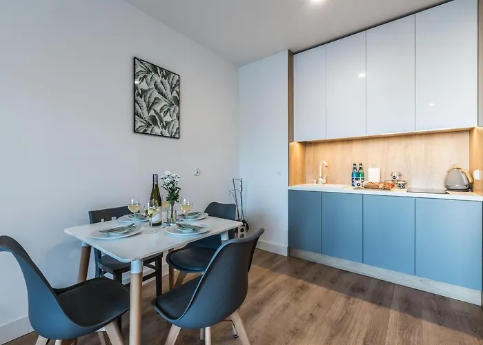 Targi Z Garazem I Silownia * Познань