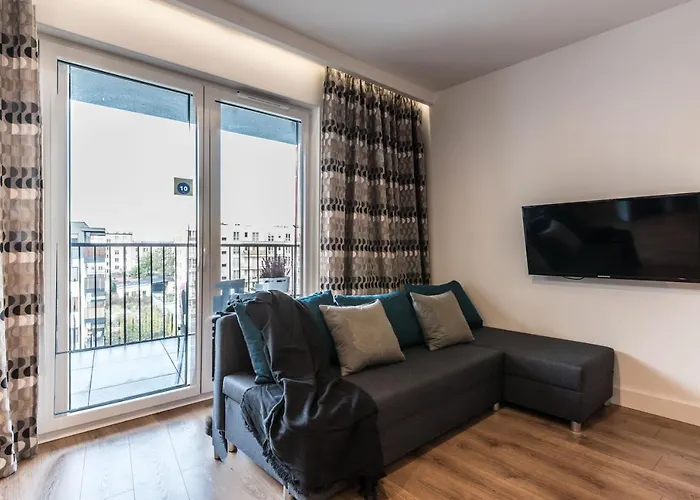 Апартаменты Targi Z Garazem I Silownia