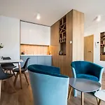 Targi Z Garazem I Silownia Apartmán Poznaň
