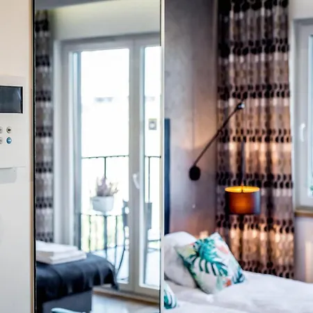 Targi Z Garazem I Silownia * Posen