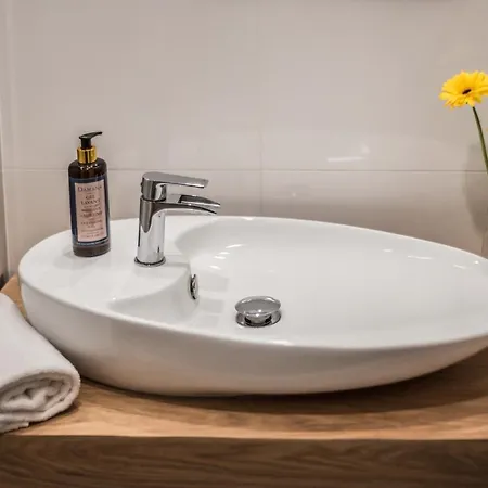 아파트 Targi Z Garazem I Silownia 포즈난