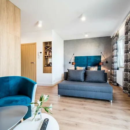 Apartment Targi Z Garazem I Silownia