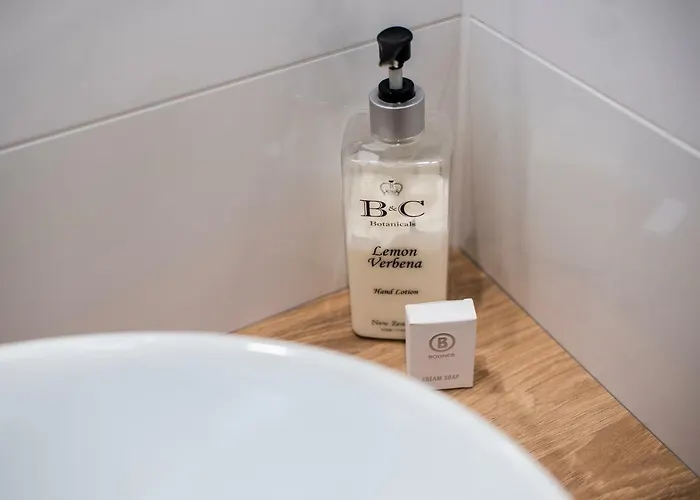 Targi Z Garazem I Silownia Apartamento Poznan