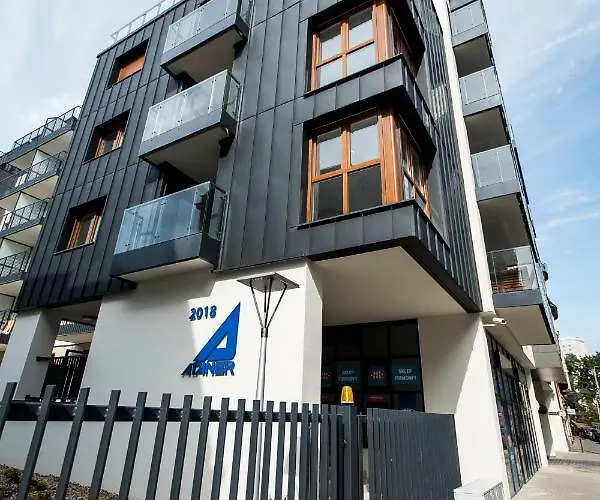 Apartamento Targi Z Garazem I Silownia *