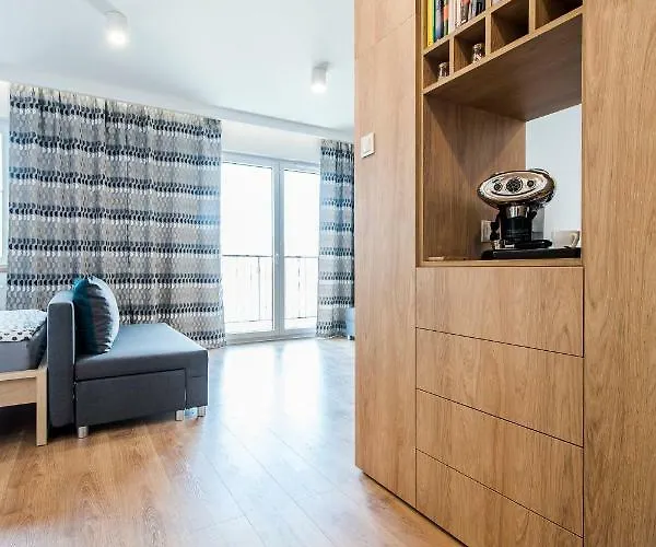 Targi Z Garazem I Silownia Apartamento Poznan