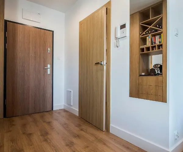 Apartamento Targi Z Garazem I Silownia